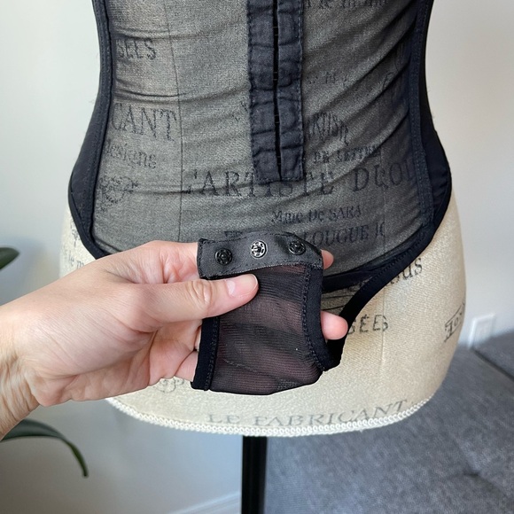 Cute mesh black corset bodysuit
Size: S - Picture 6 of 10